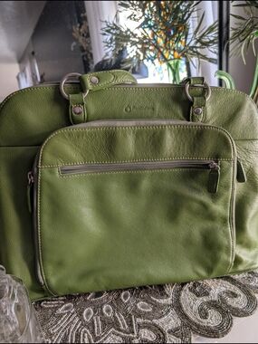 Franklin Covey Olive Green Leather Laptop Tote